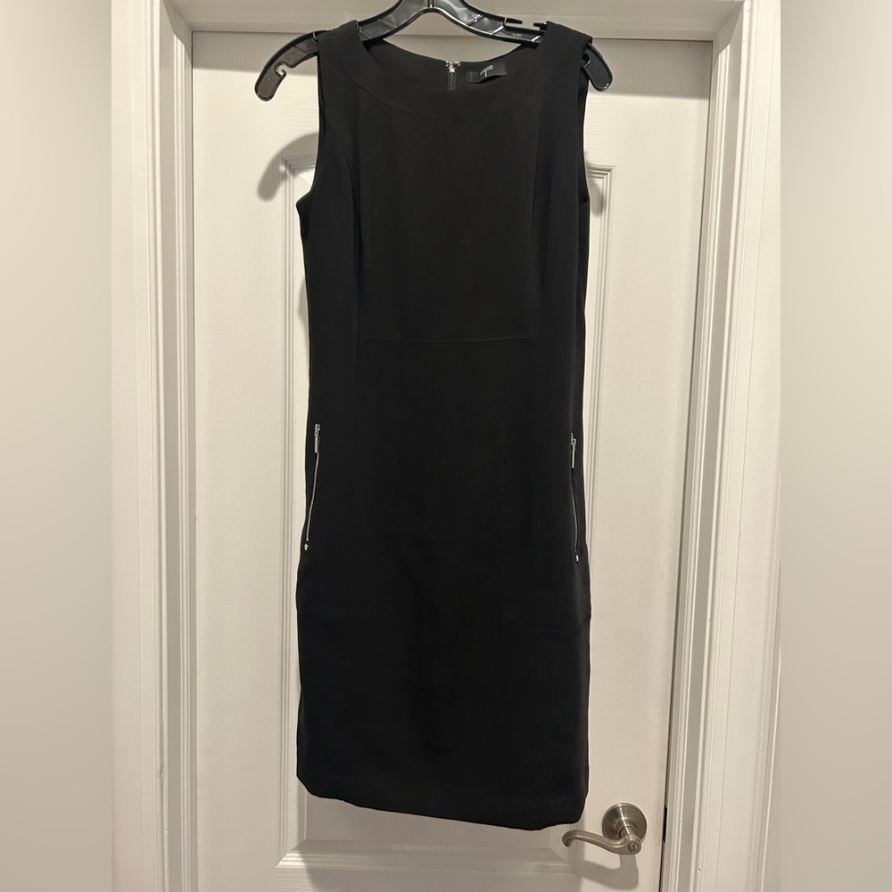T Tahari Black Sheath Mini Dress Scoop Neck